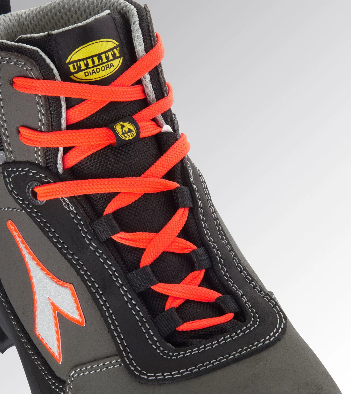 SCARPA DIADORA SHARK ALTA S3 SRC ESD NERO/ROSSO FLUO