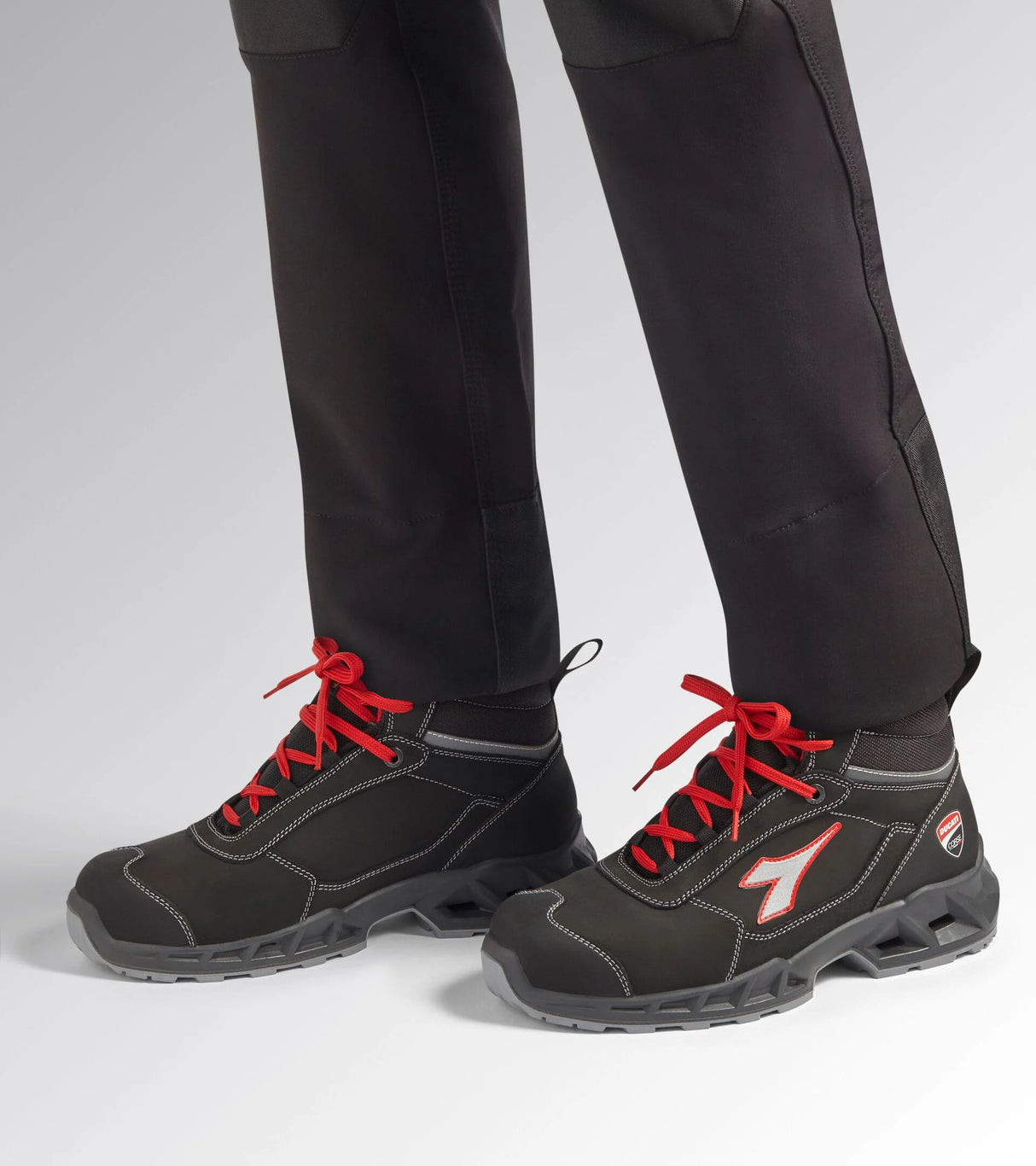 SCARPA DIADORA SHARK ALTA S3S FO SR ESD ''DUCATI"