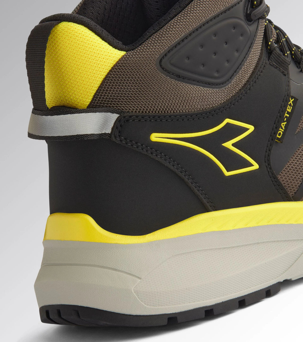 SCARPA DIADORA FREEDOM MID O6 SR